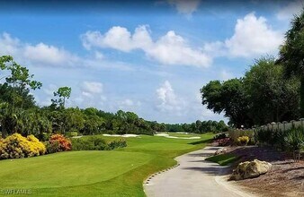 Building Photo - 6065 Pinnacle Ln