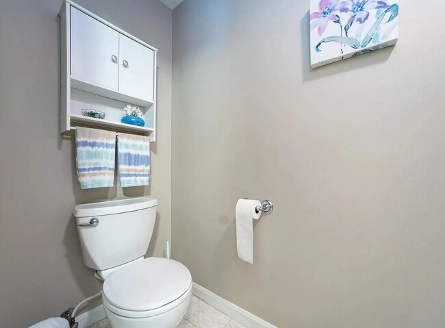 Building Photo - Plaistow NH