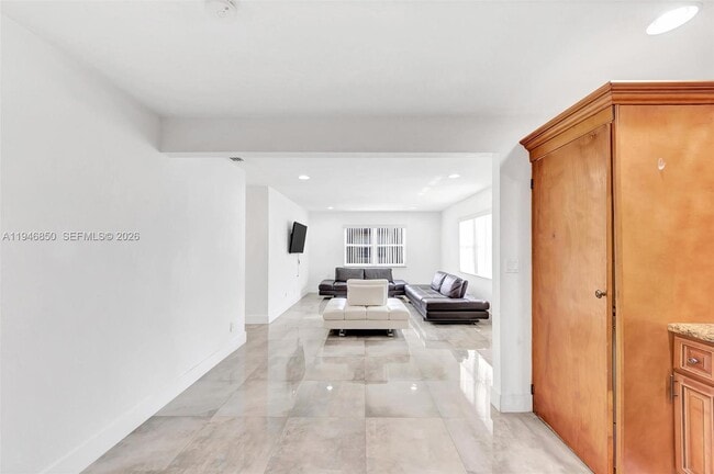 Building Photo - 4530 SW 54th St