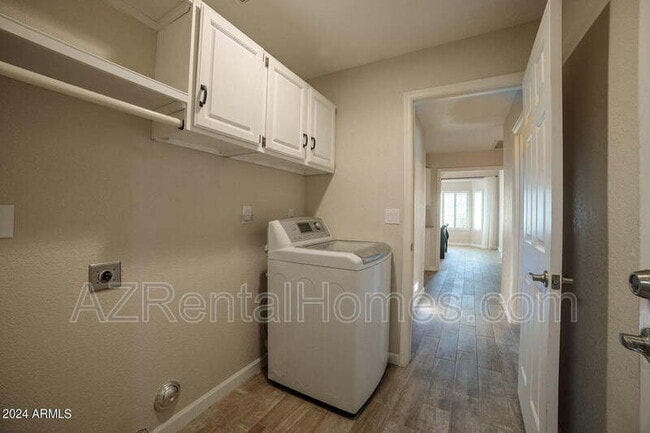 Building Photo - 16023 N 48th Pl