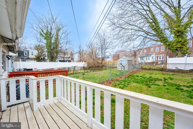 Building Photo - 2013 Edgmont Ave