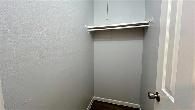 Building Photo - 10701 Lanshire Dr