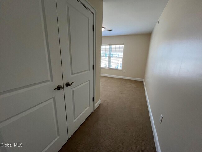 Building Photo - 60 Weibel Ave