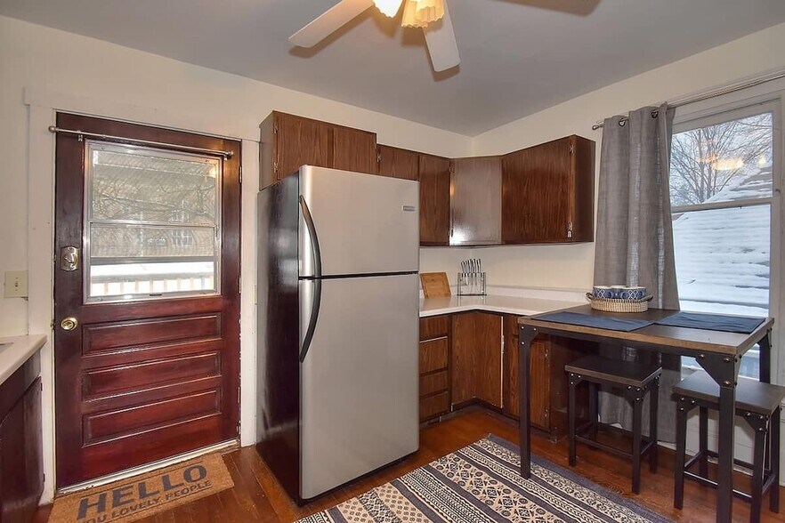 Building Photo - 1503 W 7th Ave