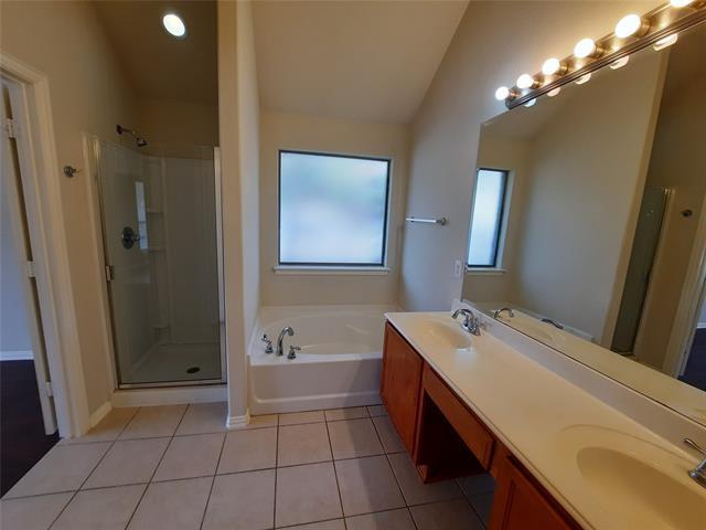 Building Photo - 2209 Rockport Dr