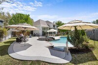 Building Photo - 112 Trotter Dr