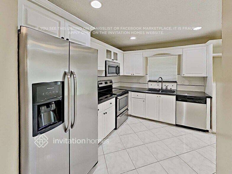 Building Photo - 22301 Thousand Pines Ln