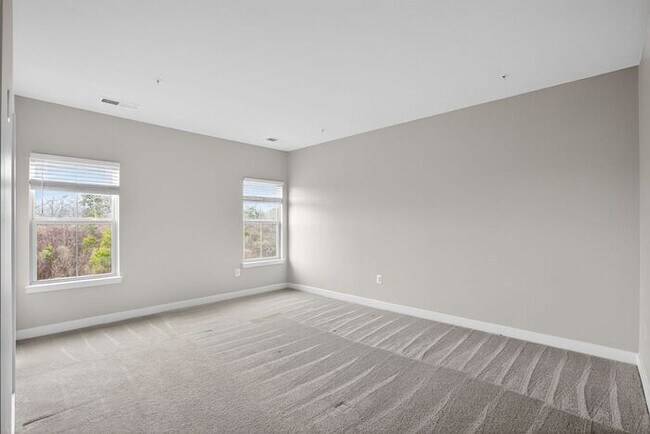 Building Photo - 14935 Ring House Rd