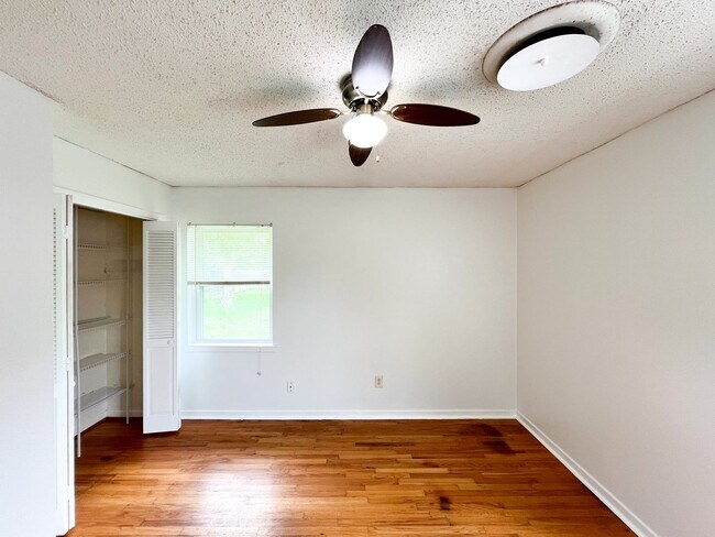 Building Photo - Available Now!!!! Gorgeous 3 bedroom, 2 bath, 2 car garage home. Beautiful wood look flooring. Sp...