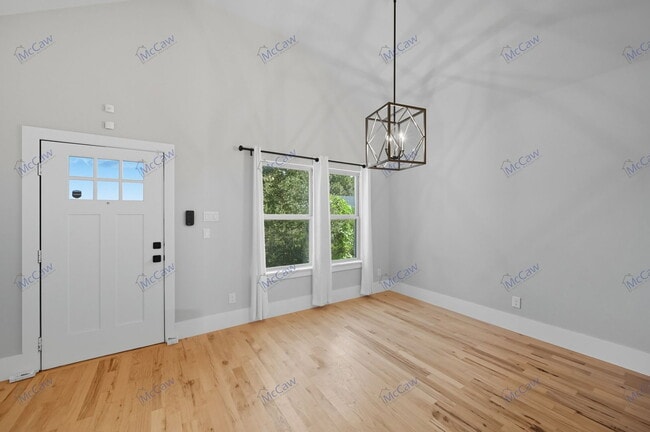 Building Photo - 10022 Everton Pl