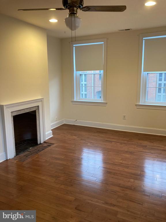 Building Photo - 136 South St