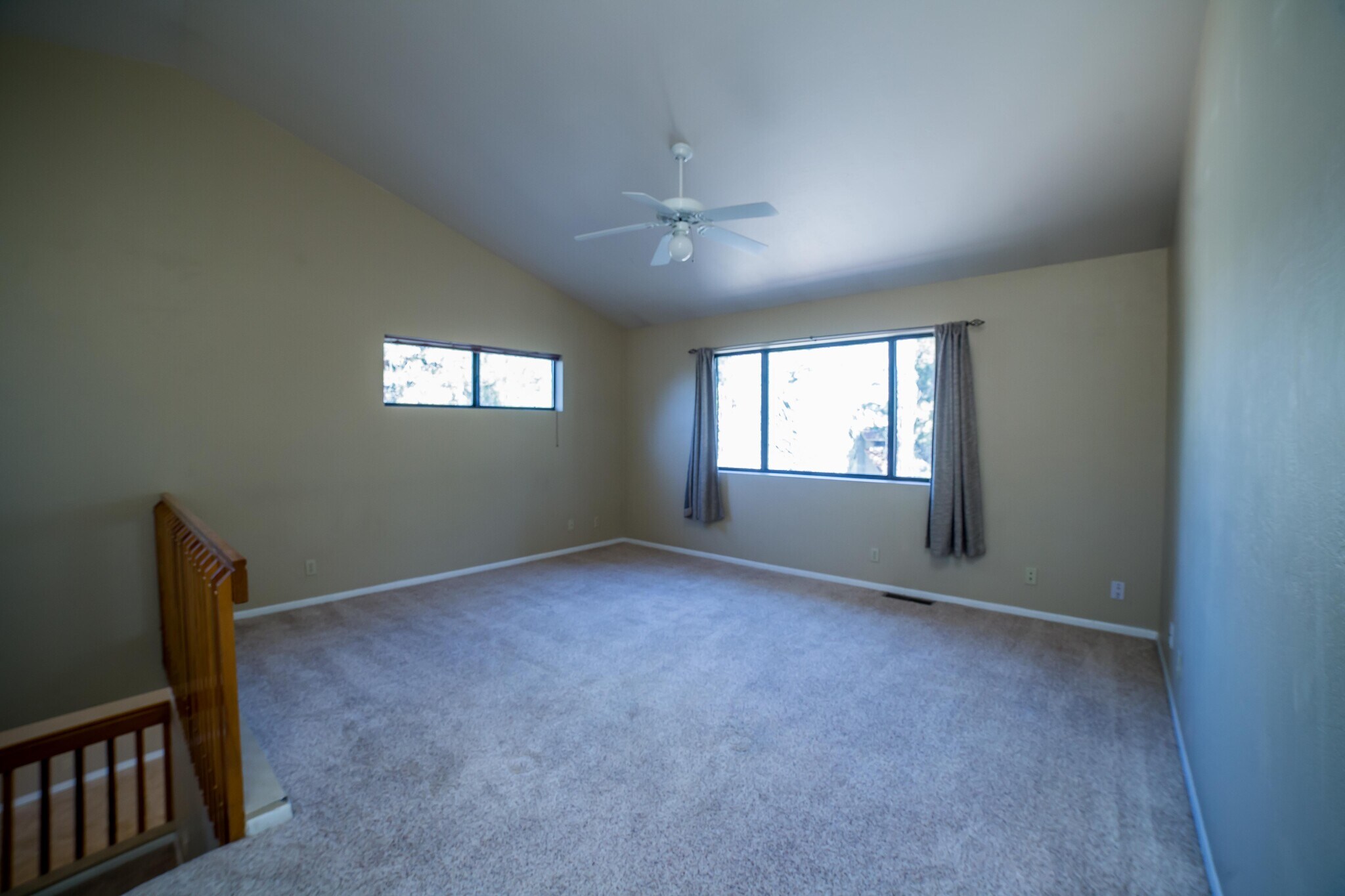 Building Photo - 2562 N Fox Run Dr