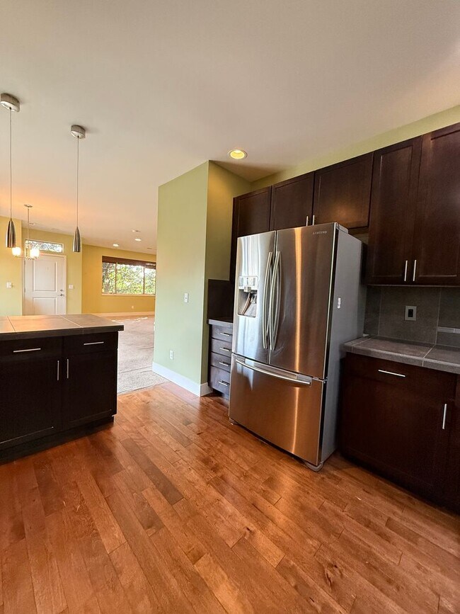 Building Photo - Stylish & Updated Home – 3BR/2.5BA, AC, Ne...