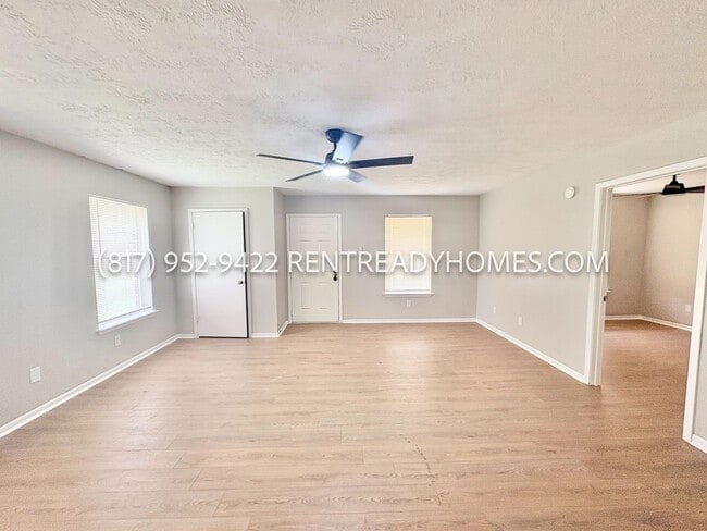 Building Photo - 2524 Pinon Ct