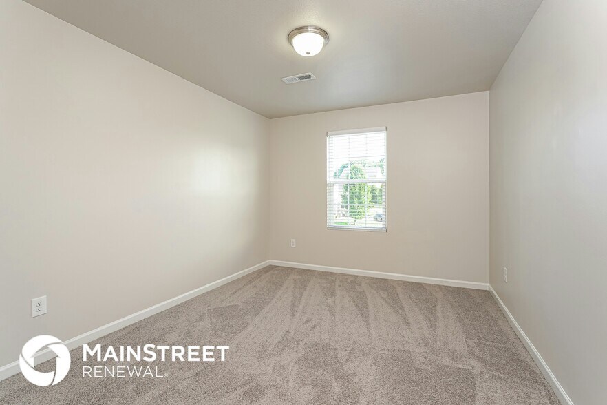 Building Photo - 4014 Waitsfield Ct