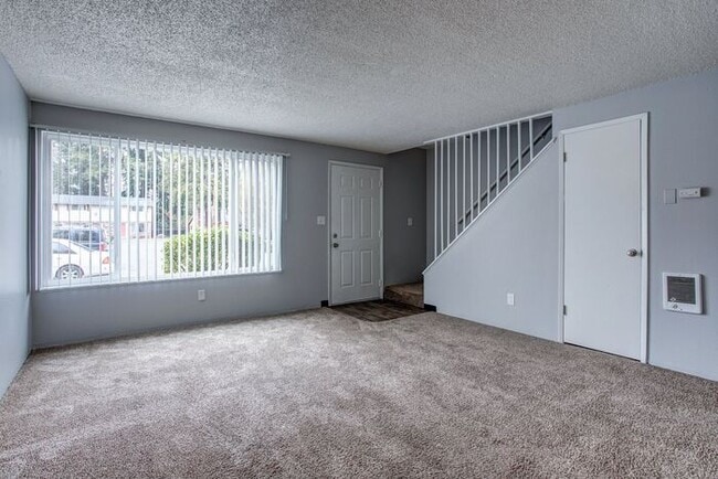 Primary Photo - Shenandoah Gardens Apartments 2 bedroom 1....