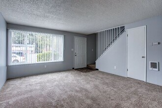 Building Photo - Shenandoah Gardens Apartments 2 bedroom 1....