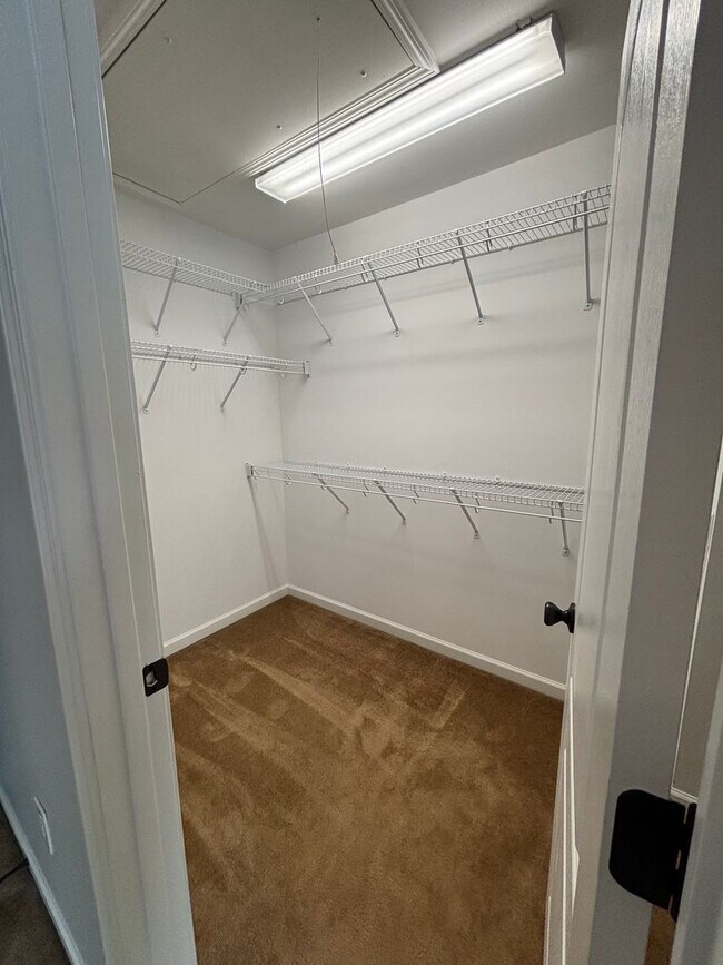 Building Photo - Charming Townhome in Clemmons