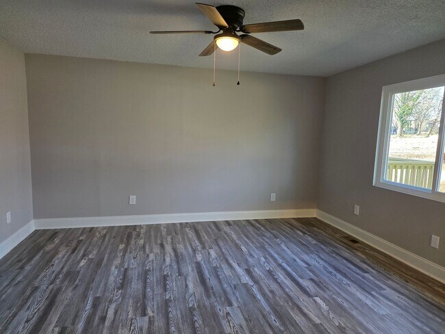 Building Photo - 6108 Ramsey Rd