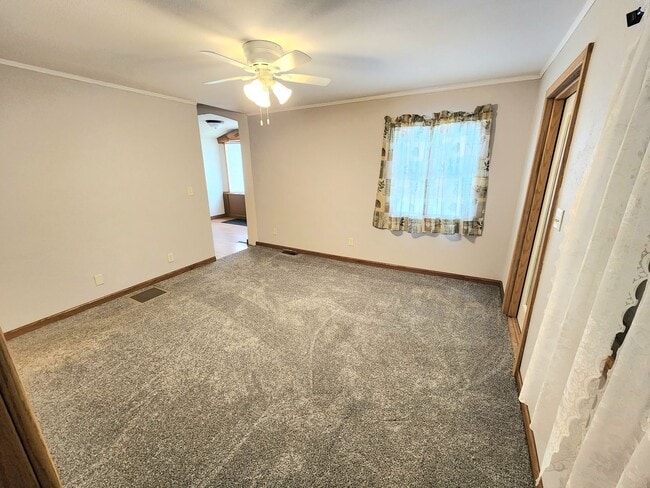 Building Photo - 2 Bedroom/2 Bath House