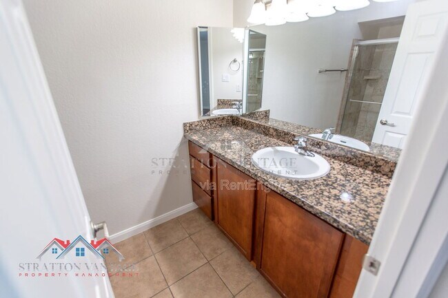 Building Photo - 8260 E Arabian Trl