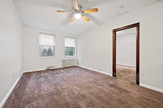 Building Photo - 1309 Wood St