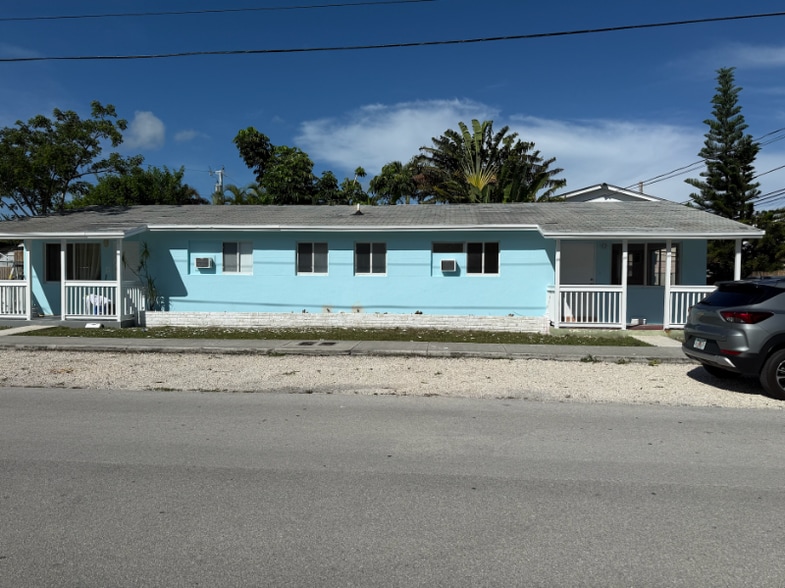 Primary Photo - 1303-1308 8th St
