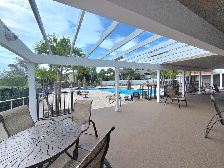 Building Photo - 5305 Buckhead Cir