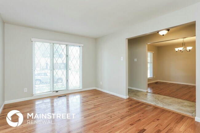 Building Photo - 14290 Mondoubleau Lane