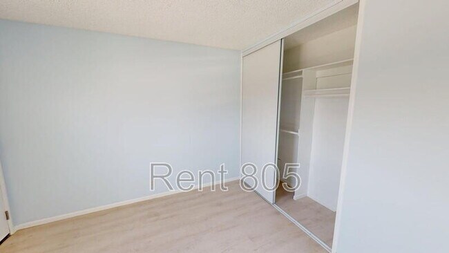 Building Photo - 334 Surfside Dr