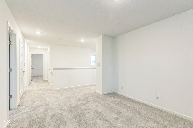 Building Photo - 3449 Briarwick Dr