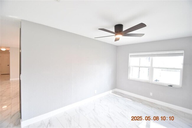 Building Photo - 1019 Spindle Palm Way