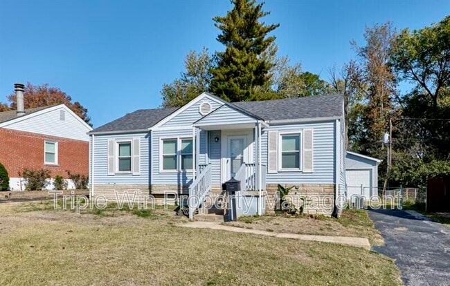 Primary Photo - 10315 St Arthur Ln