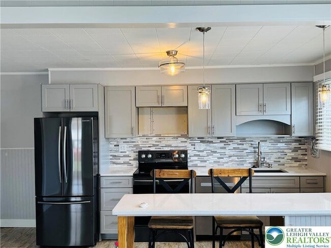 Building Photo - 1522 Elayne St