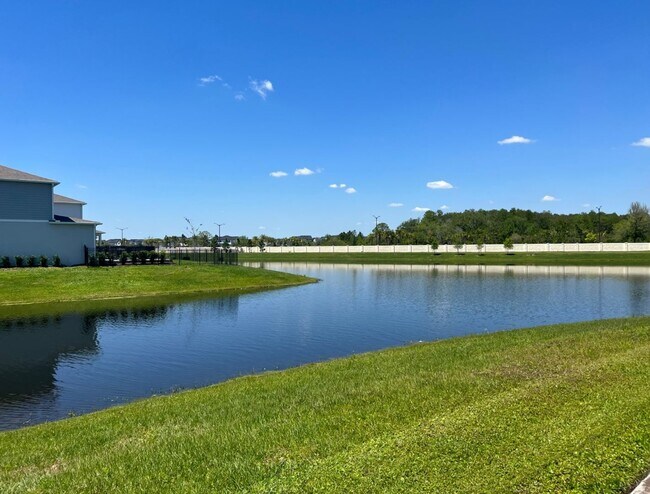 Building Photo - Isles of Lake Nona!! 3 Bedroom 2.5 Bathroom Townhome