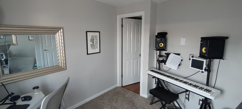 Building Photo - 530 Melrose Ave E