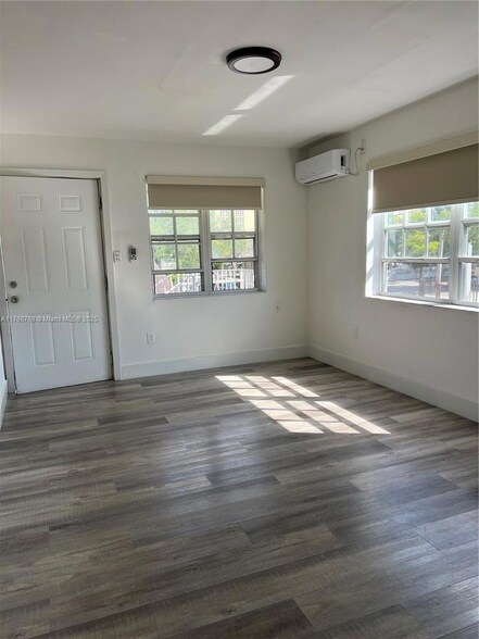 Building Photo - 5100 NW 23rd Ave
