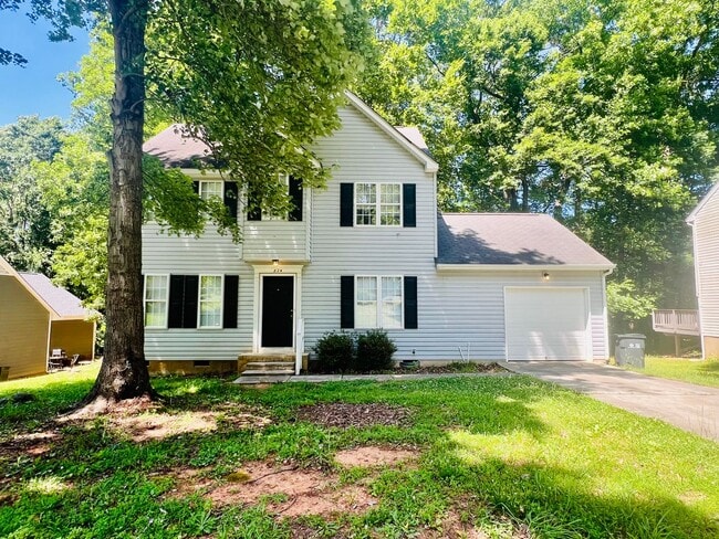 Building Photo - 824 Northwood Dr