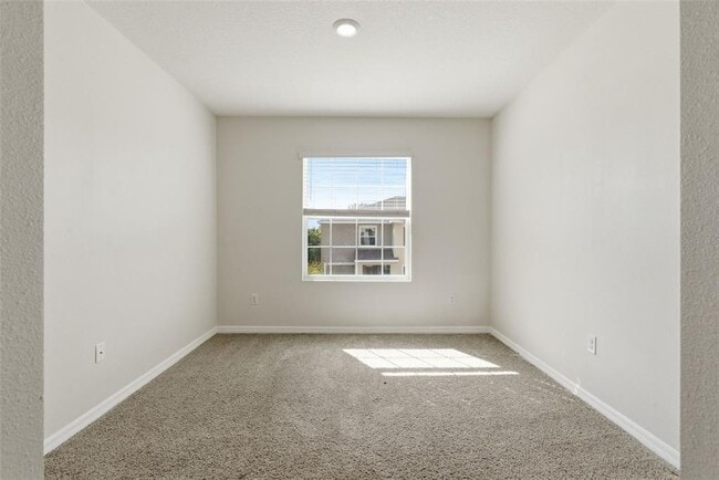 Building Photo - 424 Newmont Cir