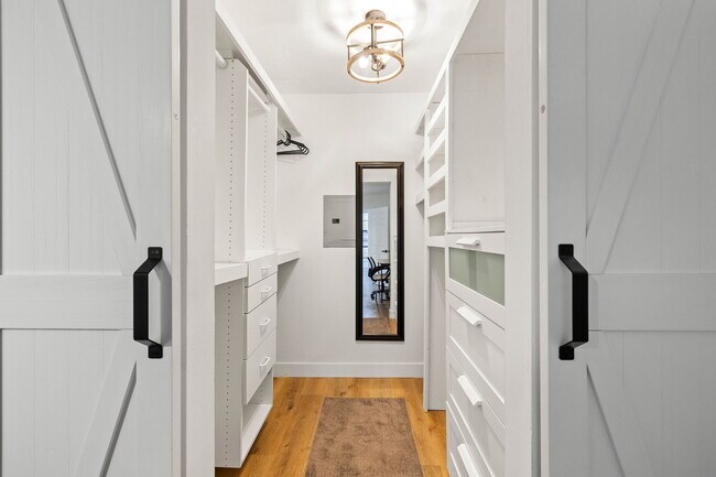 Building Photo - 6314 Friars Rd