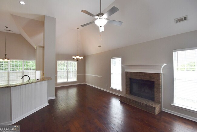 Building Photo - 208 Turnbridge Cir