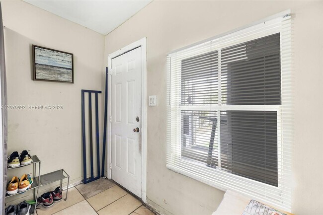 Building Photo - 1236 NW 28th St