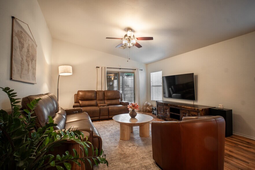 Building Photo - 3724 W Fitzwater Ct