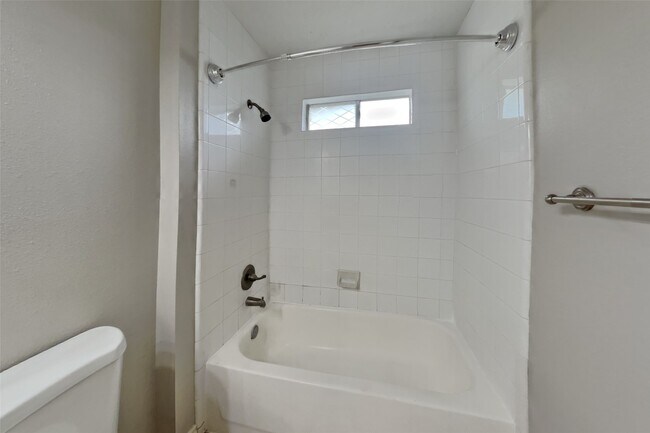 Building Photo - 21504 Palace Pines Dr