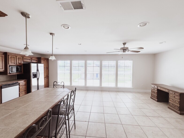 Building Photo - 12481 Homeport Dr