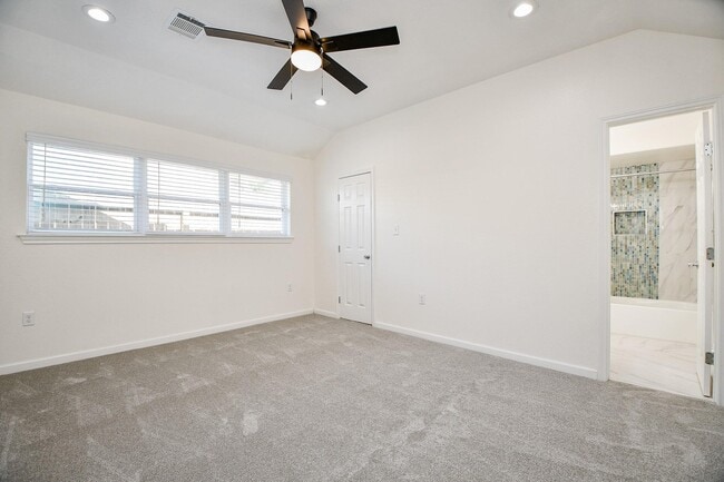 Building Photo - 10402 Kirkhall Dr