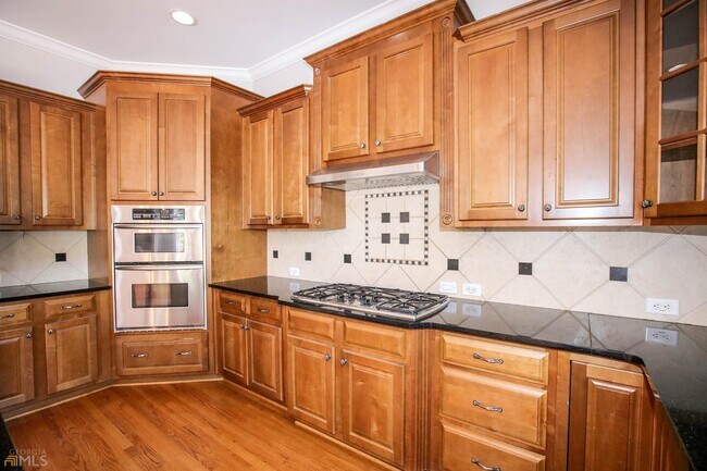 Building Photo - 1660 Briergate Dr