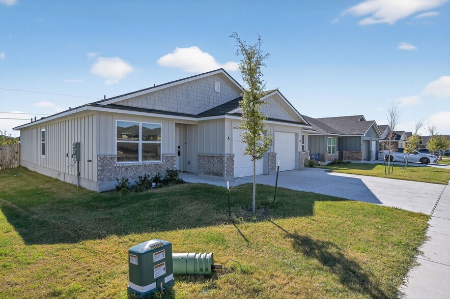 Building Photo - 1255 Concord Dr