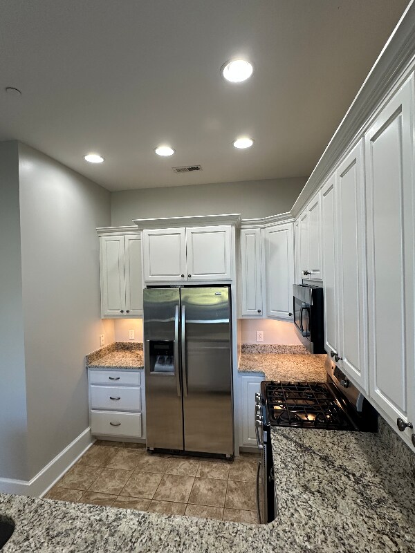 Building Photo - 300 S Gay St