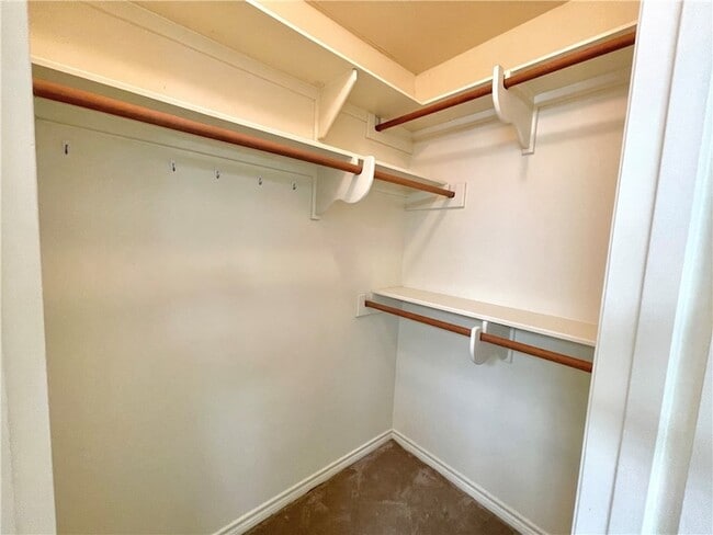 Building Photo - 4508 Kensington Rd